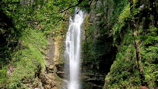 Путешествие к красивым Ажекским водопадам нижнему и верхнему в Сочи, как самому добраться подробно.