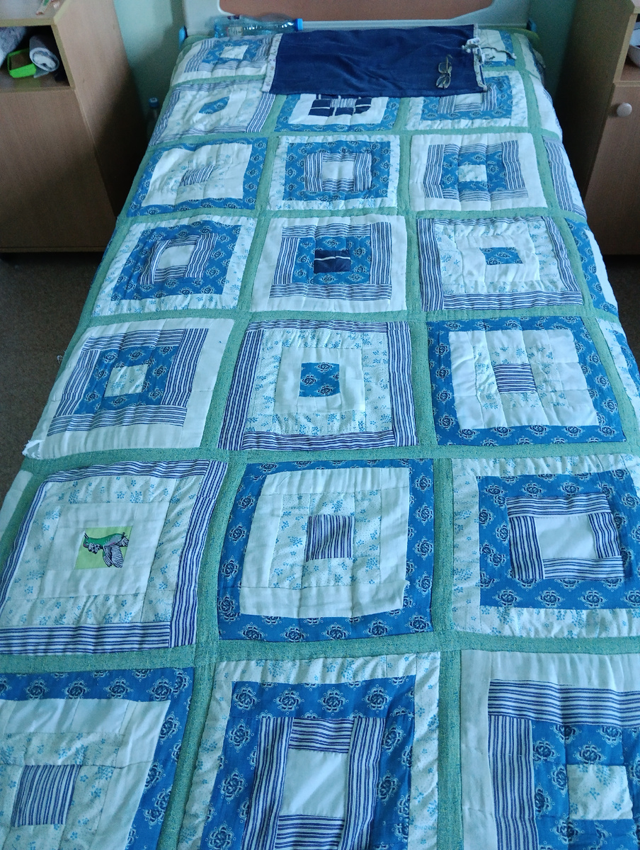 Одеяло уже старенькое. Фото автора.