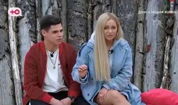 Максим Зарахович и Элина Рахимова (фото из Telegram)