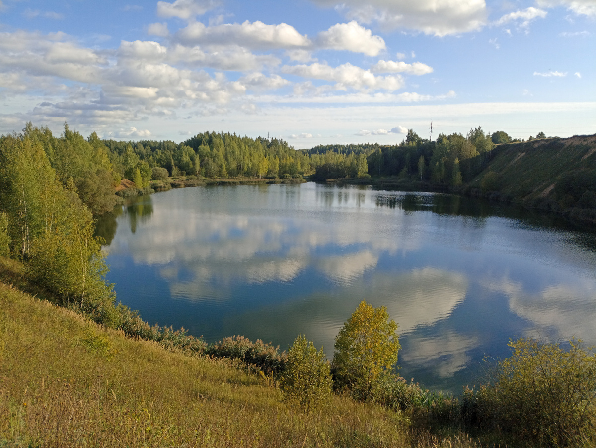 Голубое озеро