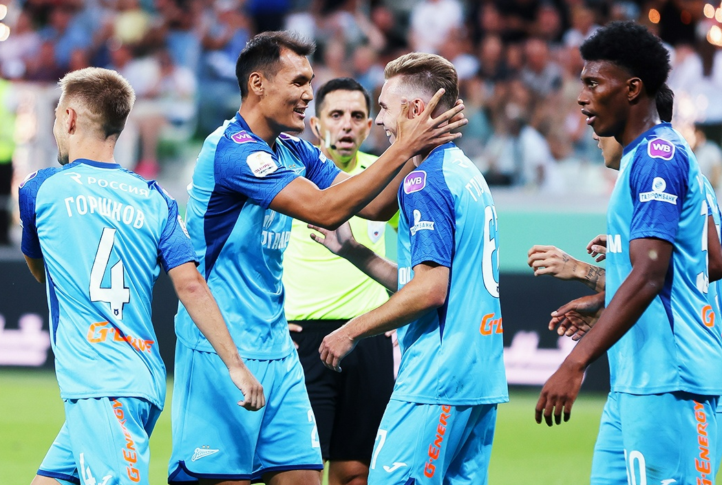 Официальный дебют Максима Глушенкова за "Зенит" получился ярким. Фото: ФК "Зенит"