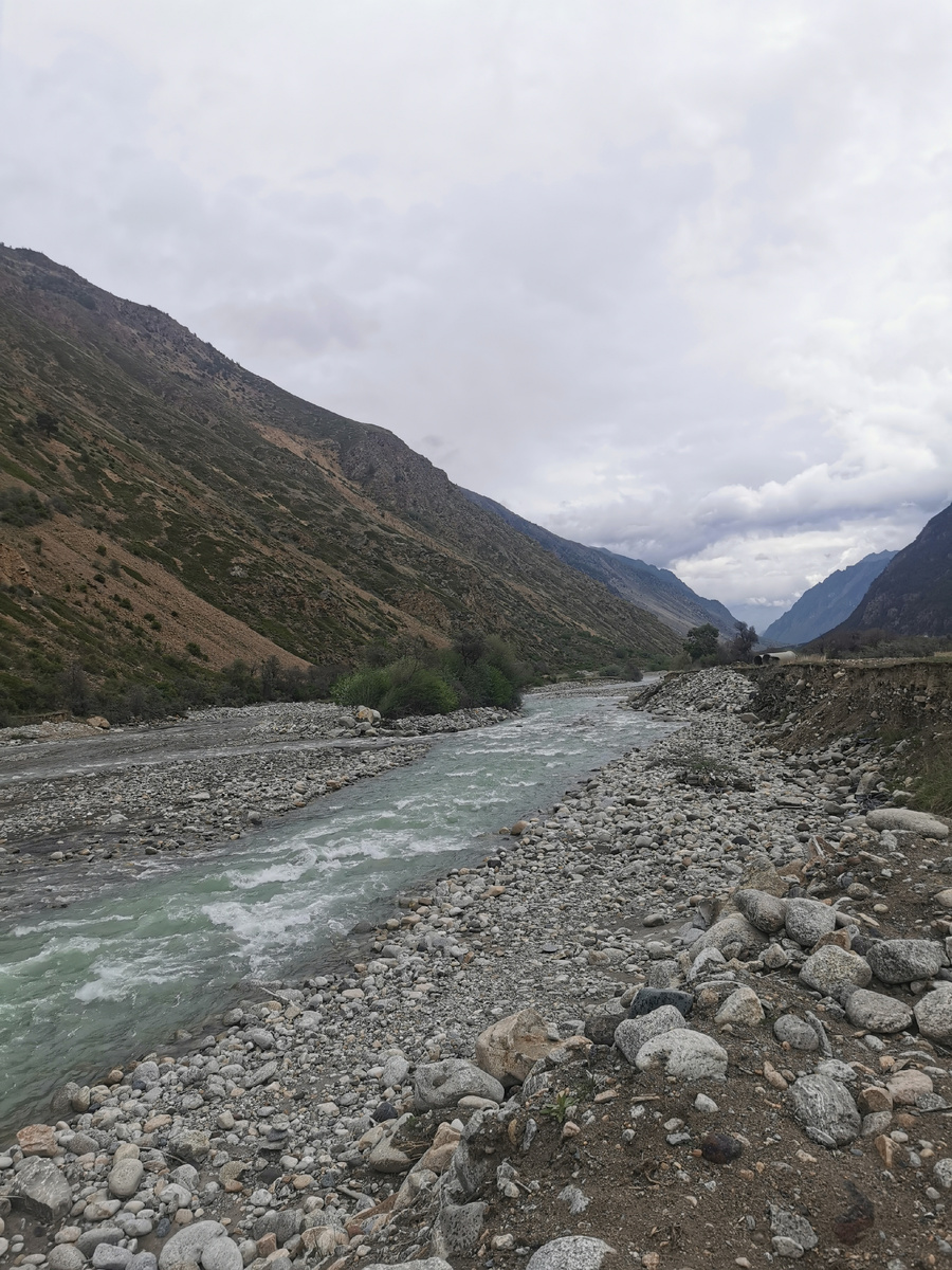 Горная река. Баксанское ущелье.
