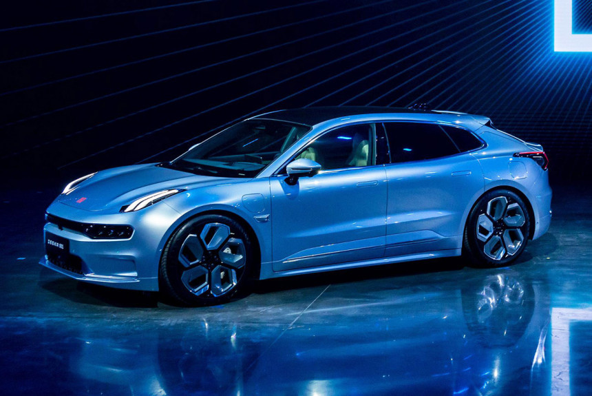 Zeekr 001 - инновационный электромобиль с передовыми технологиями, высокой производительностью и стильным дизайном. Он оснащен мощным электрическим двигателем, батареями нового поколения для большого запаса хода, роскошным и функциональным интерьером, а также обладает экологической чистотой, не имея выбросов вредных веществ.