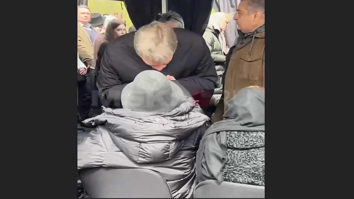  Не те руки целуешь Песков.