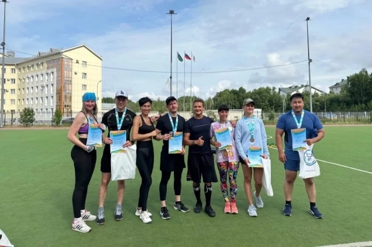    В завершении победители были награждены медалями от Центра адаптивного спорта Югры и памятными подарками.