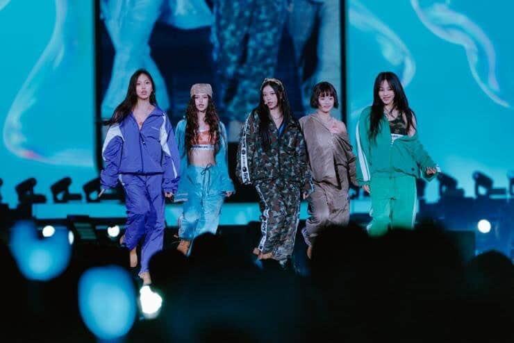    Участницы k-pop группы NewJeans выступают на первом концерте в Японии и встрече с фанатами, Токио, Япония