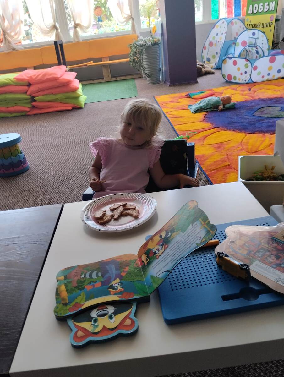 перекус в детском клубе