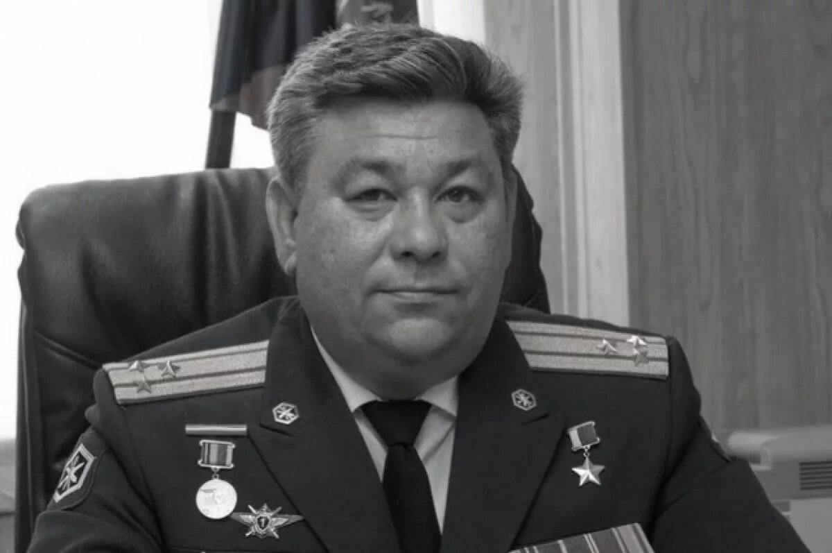    Герой России Илья Панфилов скоропостижно скончался в Челябинске