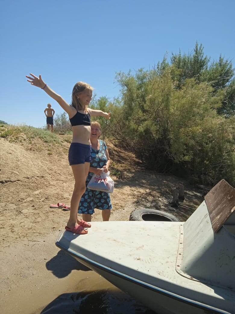 На берегу реки Аксай