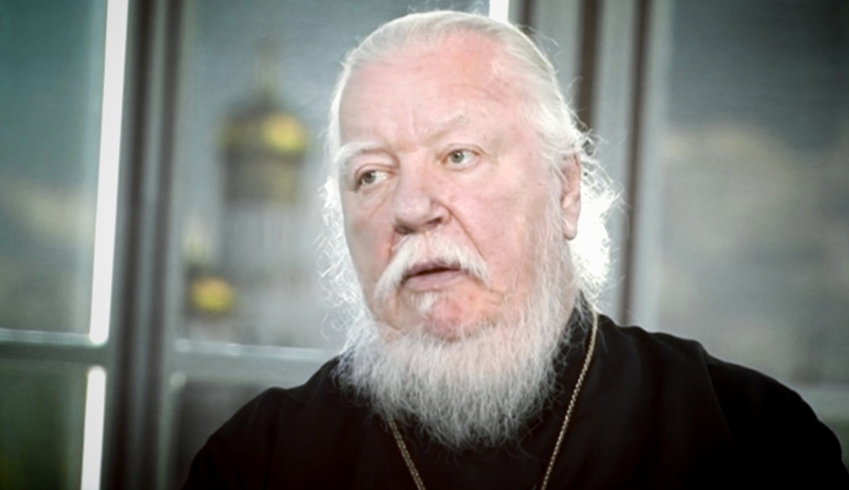 Димитрий Смирнов (07.03.1951 — 21.10.2020 гг.) — протоиерей, церковный и общественный деятель, проповедник, миссионер.