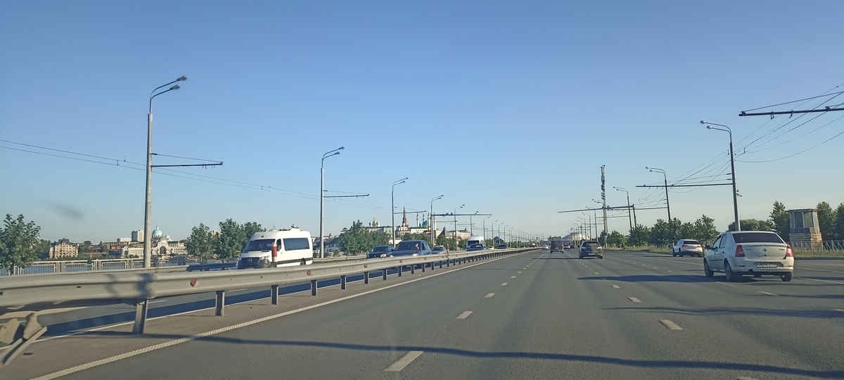 Катаемся по Казани на машине