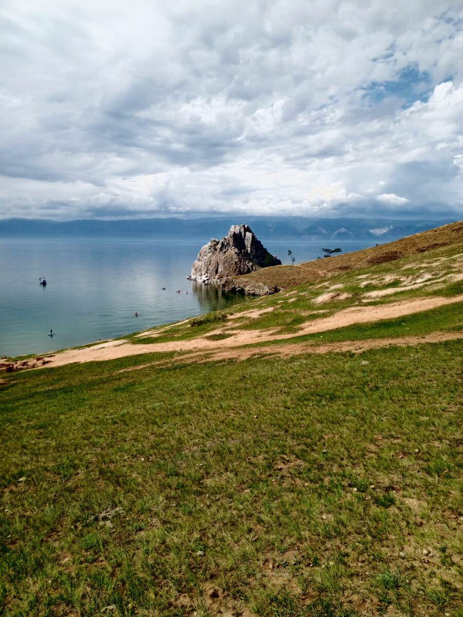 Это Ольхон. Он клевый