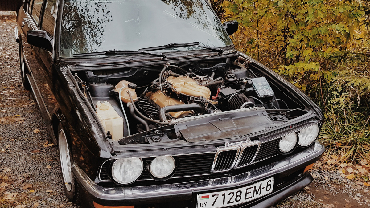 BMW 5-Series E28