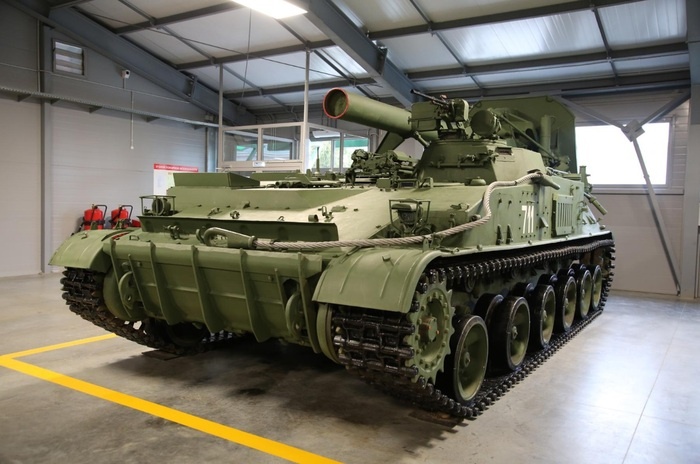 2С4 «Тюльпан» имеет вес до 4230 кг в походном снаряжении/ Фото: parkpatriot.ru