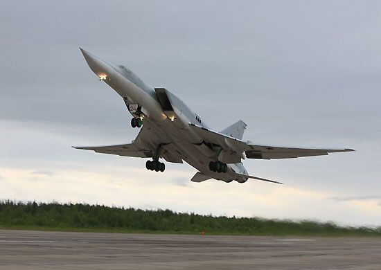    Ракетоносец-бомбардировщик Ту-22М3 Mil.ru