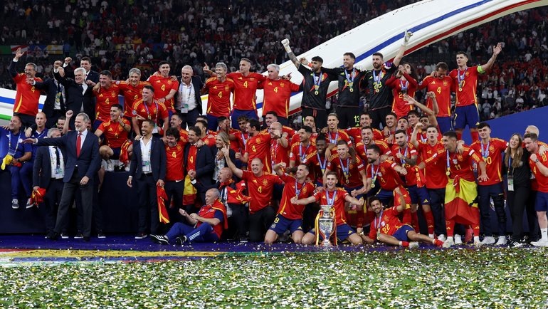    Награждение сборной Испании за победу на Евро-2024. Reuters