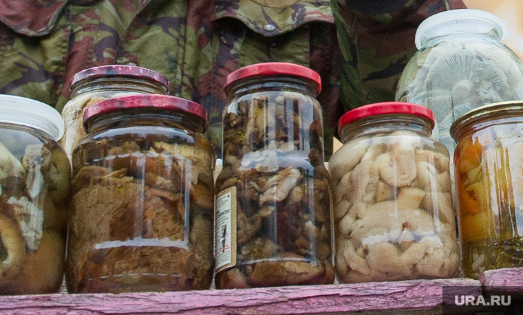    Маринованные маслята в банках — ароматная и хрустящая закуска