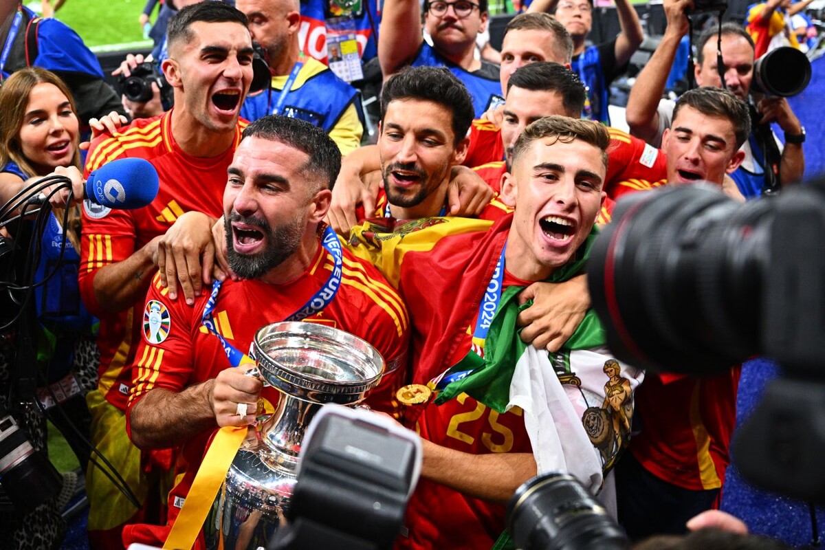 Чемпионат Европы закончен. Сборная Испании — заслуженный триумфатор турнира. Нам же остаётся выбрать символическую сборную турнира.