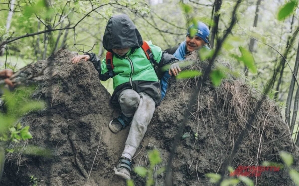    150 подростков приняли участие в походах на берегу озера Ермолаевское