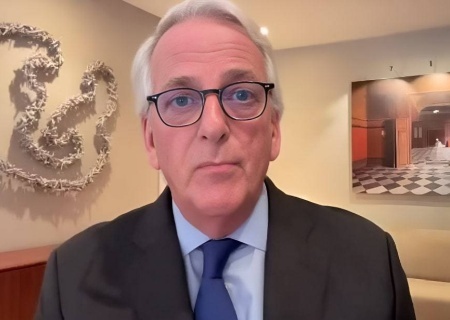     Экс-постпред США при НАТО рекомендует Киеву отправлять на фронт молодёжь с 18 лет