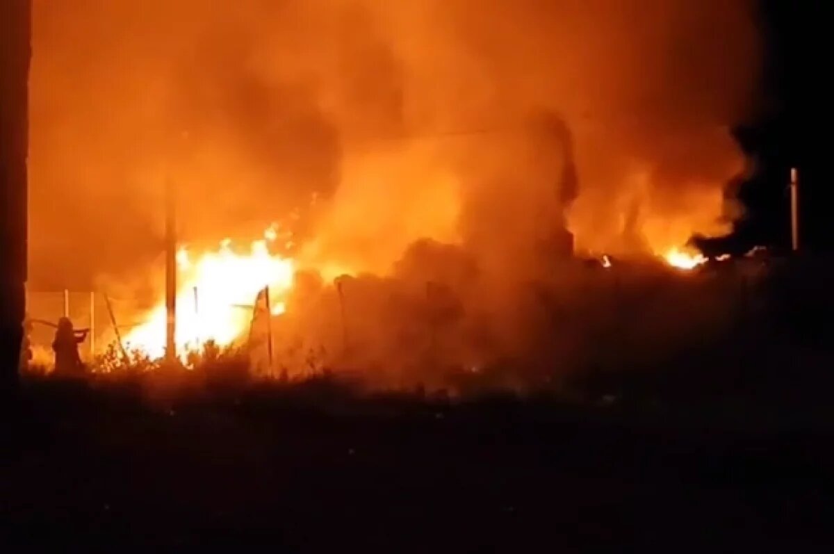    7-часовой ночной пожар в Калаче-на-Дону испугал местных жителей