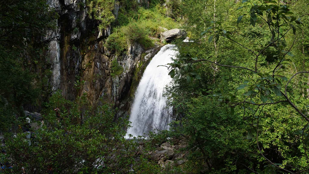 Водопад Корбу
