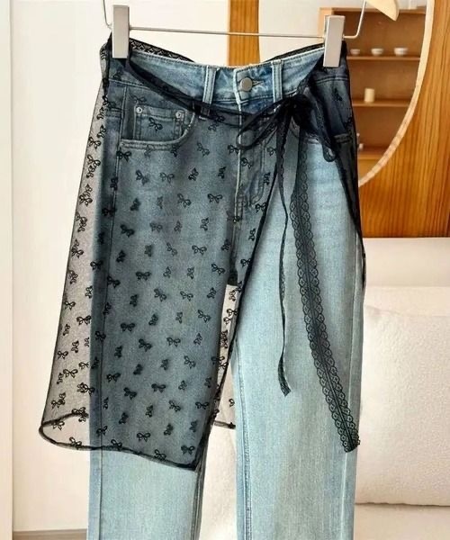 Еще один из вариантов  сочетания кружева с джинсами 😍