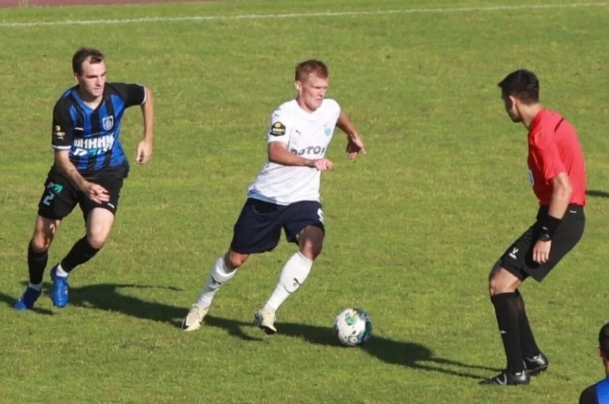    В Ярославле ФК «Шинник» проиграл первый матч сезона