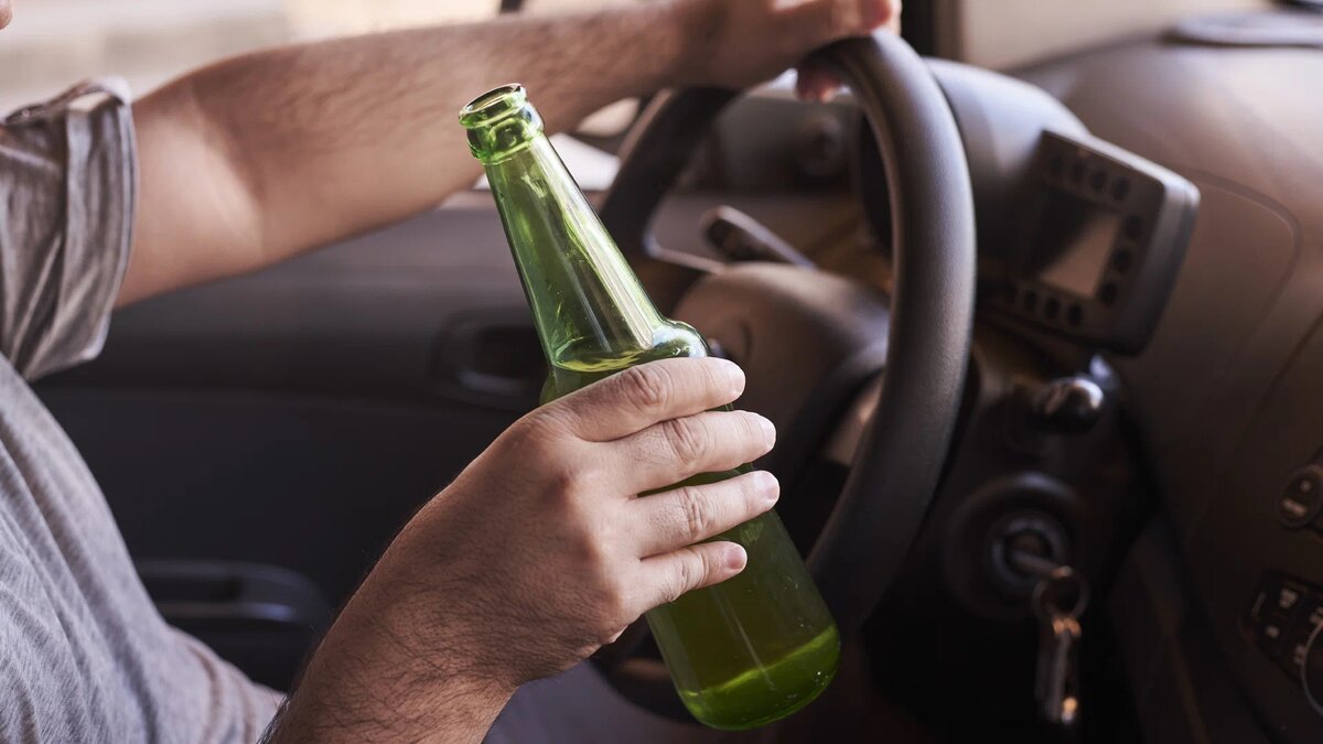 Механизм поощрения за сообщения о водителях в состоянии опьянения с сегодняшнего дня начал действовать в Амурской области. Об этом официально сообщили в правительстве региона.