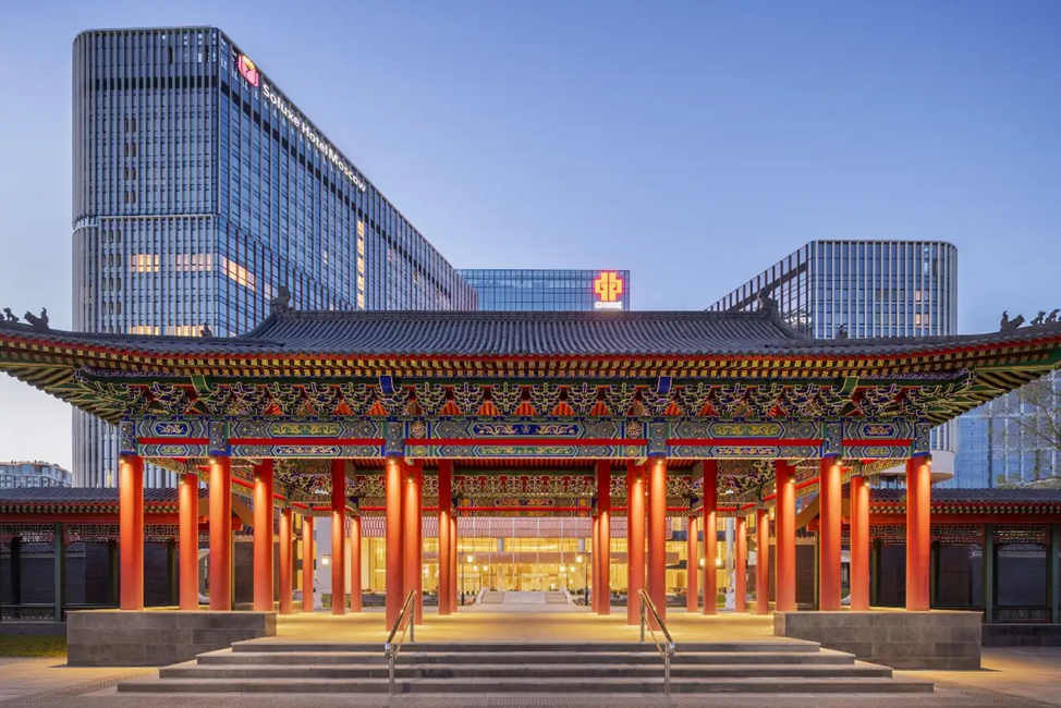 Парк «Хуаминиуан» на территории Китайского делового центра площадью более 50 000 квадратных метров. Это целый мир, органически дополняющий удивительную природу Ботанического сада. 