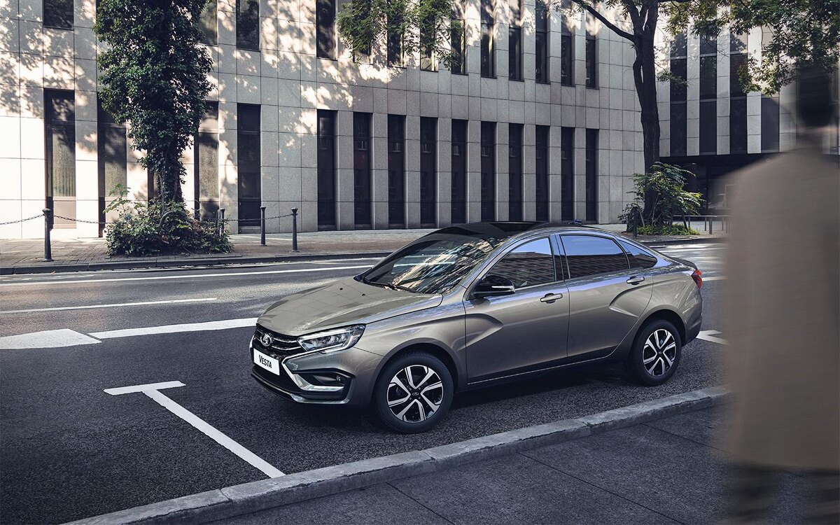 Модель стоит меньше, чем ожидали дилеры…