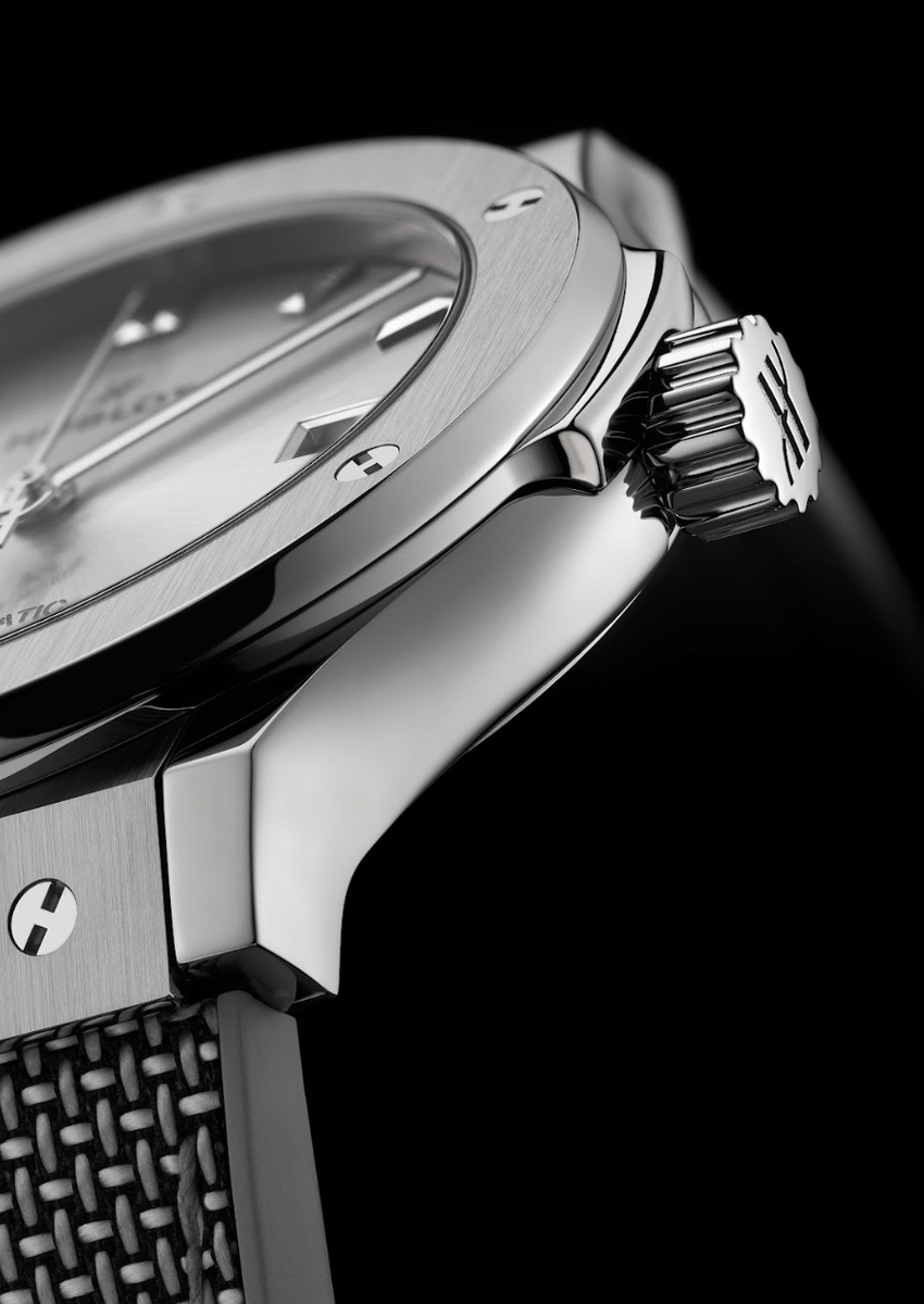     Classic Fusion Essential Grey