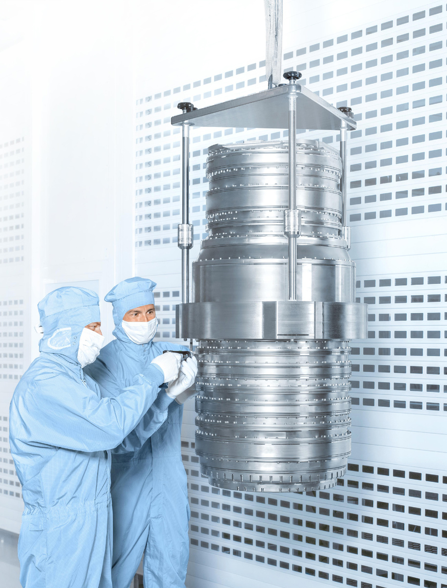 Оптическая система DUV фотолитографа ASML производства немецкого Carl Zeiss. Изображение: ZEISS