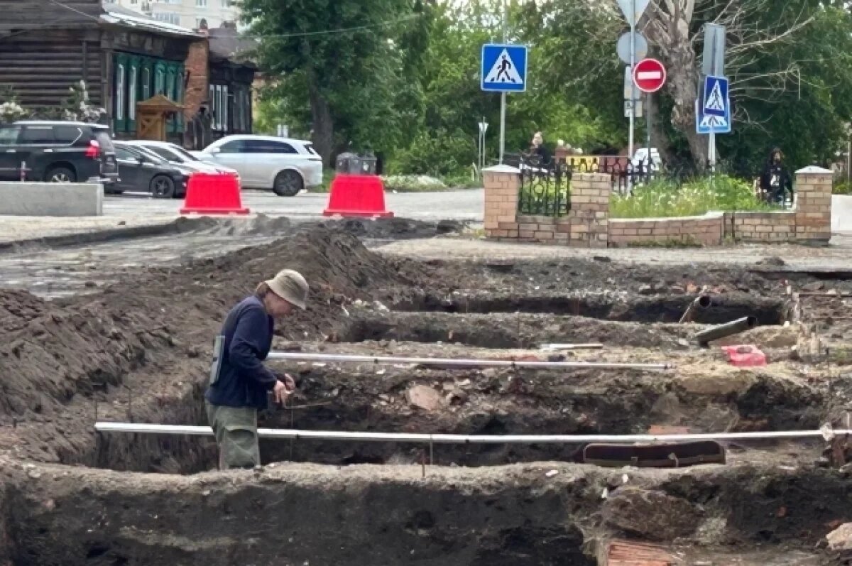    Тайны под асфальтом.