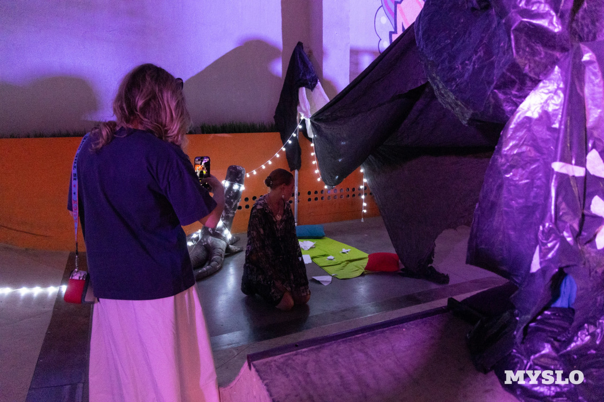 Листайте вправо, чтобы увидеть больше изображений