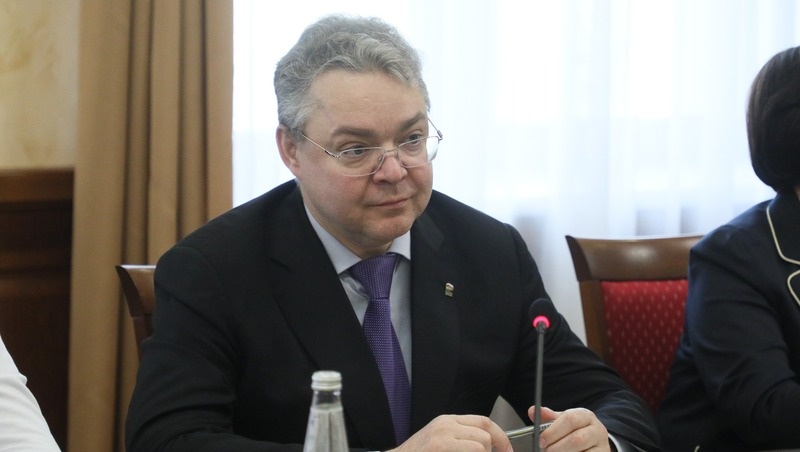    Губернатор Владимиров провёл рабочую встречу с Сергеем Густовым Фото: Дмитрий Ахмадуллин / / ИА «Победа26»