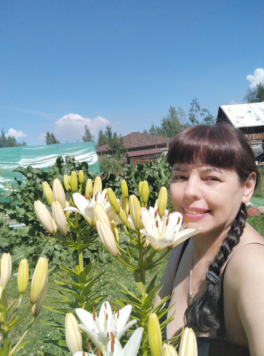 Наверное, прежним остался только мой характер 😅 Меня зовут Нина, мне 49 лет. В январе 2020 года диагностировали рак желудка 3 б стадии. Живу в диагнозе 4 года