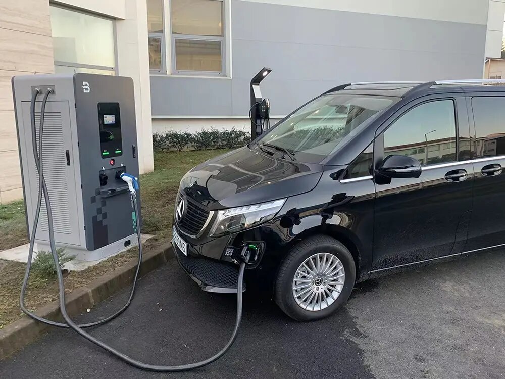 Индустрия электромобилей во всем мире неуклонно растет.-4