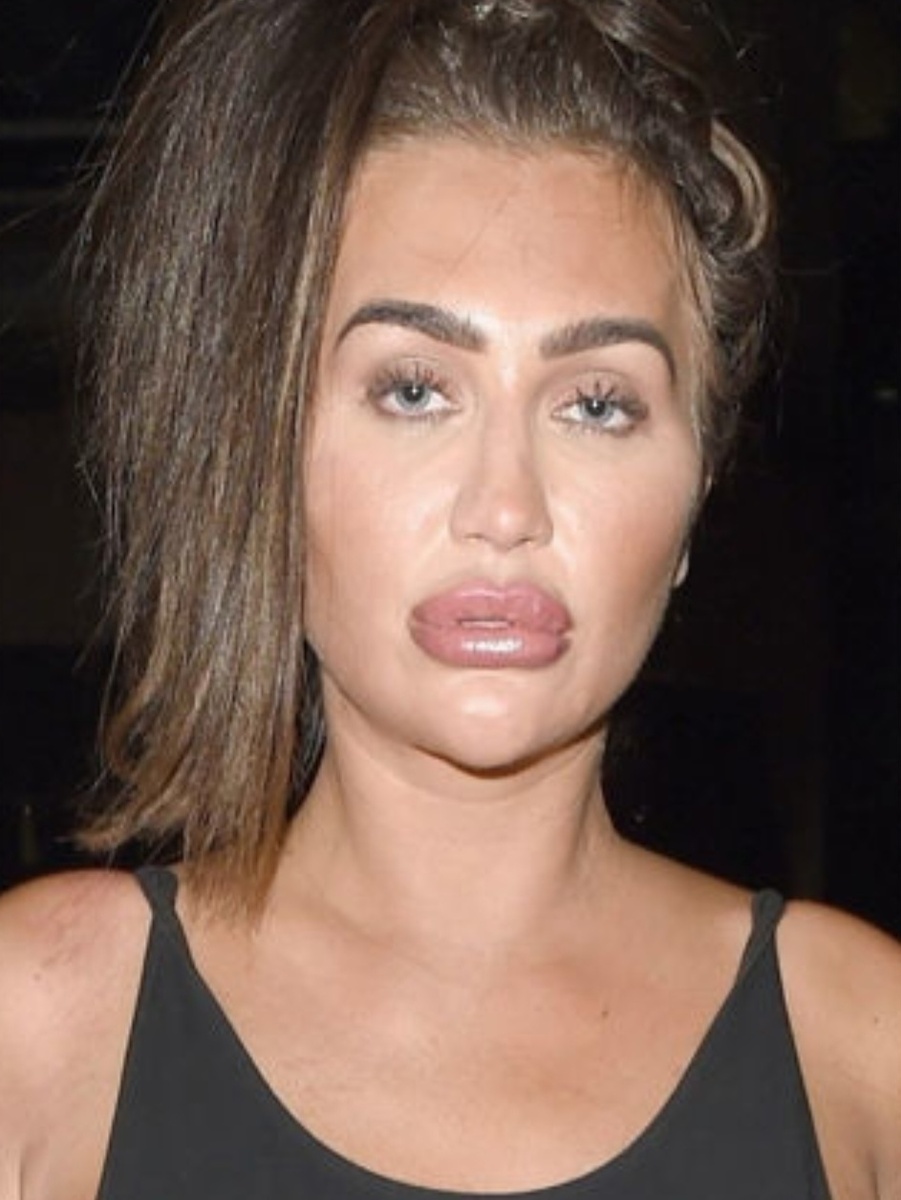 Фото из открытых источников. Нашла похожий пример.