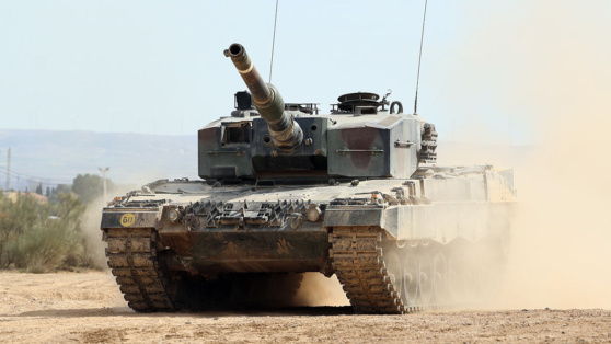    Власти Испании отправили на Украину новую партию из 10 танков Leopard Андрей Бурков