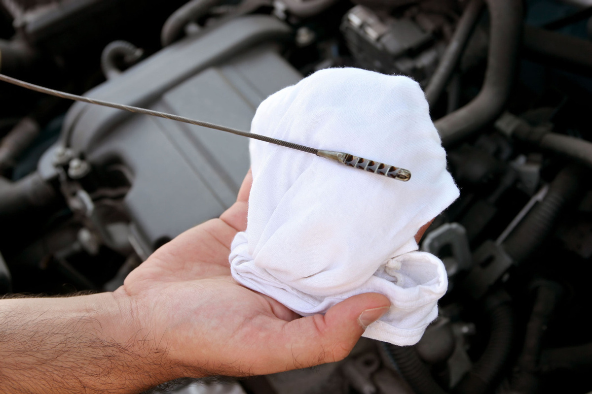 Проверка уровня масла