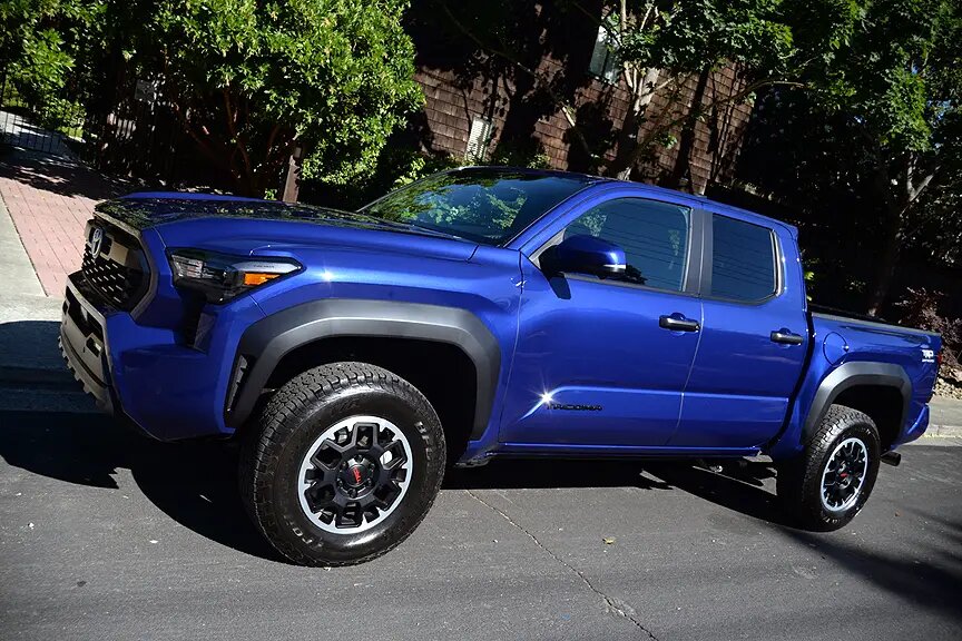 TOYOTA TACOMA TRD  4x4