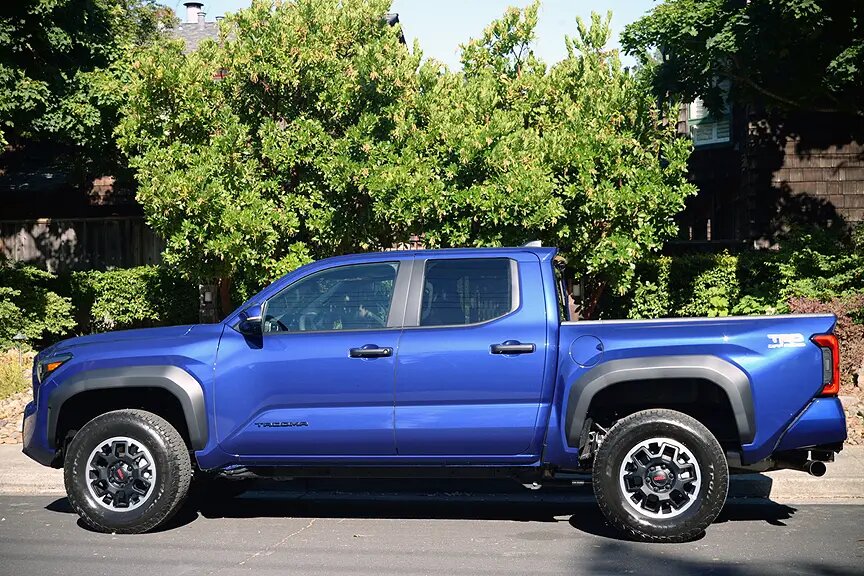 TOYOTA TACOMA TRD  4x4