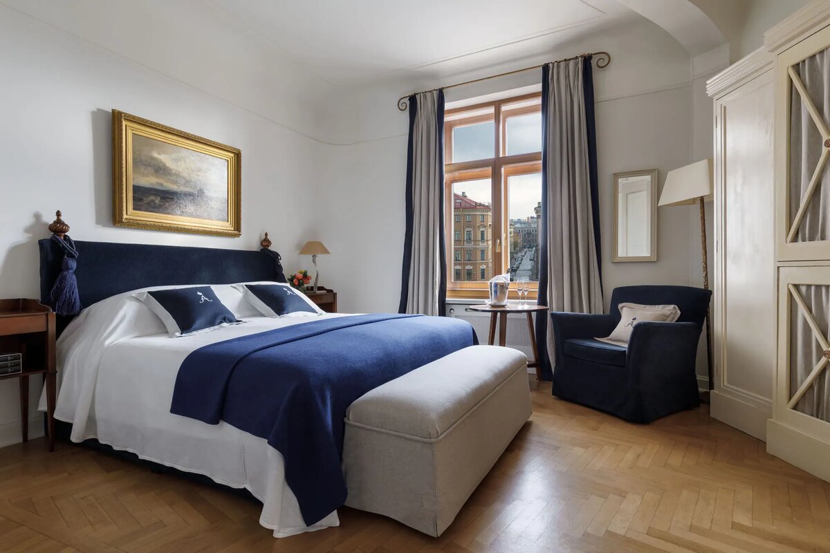 Источник: https://www.roccofortehotels.com/hotels-and-resorts/hotel-astoria/