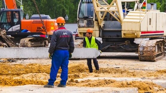 Движение по мосту через Липовку, с которого начинается выезд с площади Революции на улицу Советскую в Липецке откроют в сентябре, а не в ноябре, как планировали.