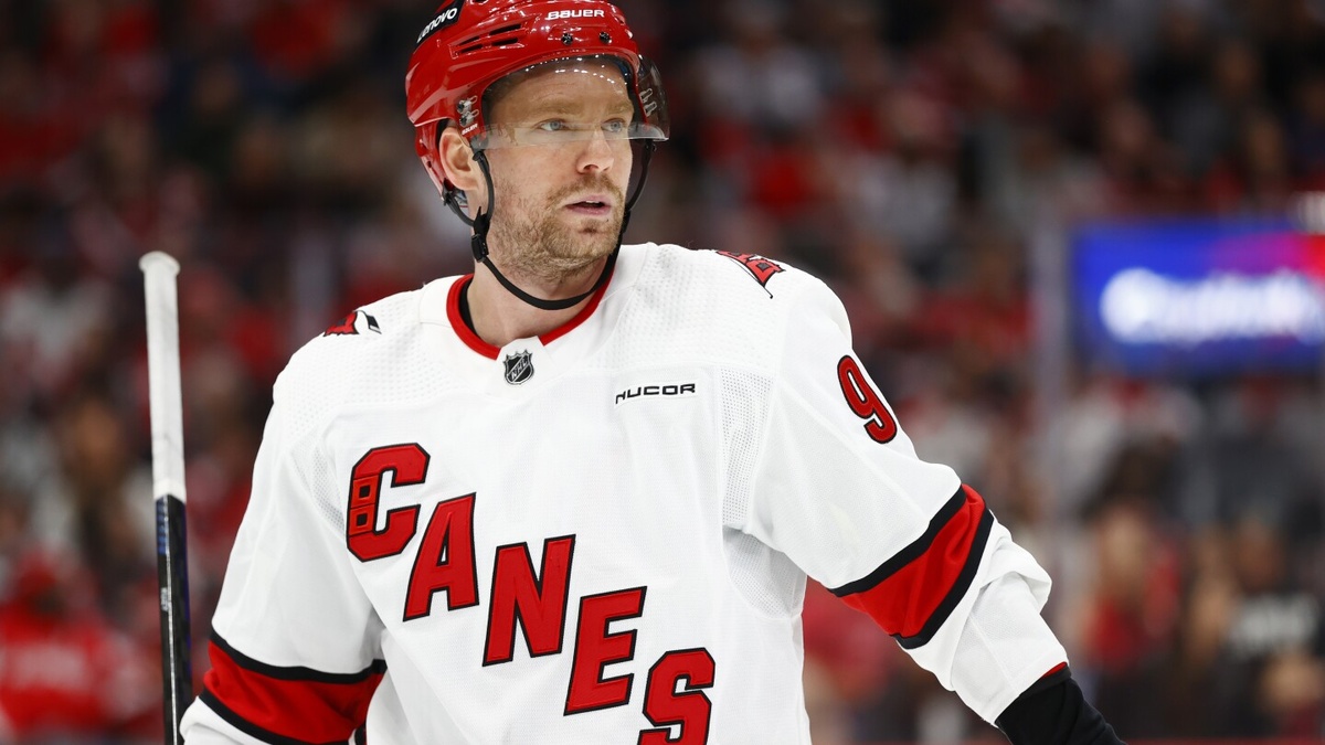 Евгений Кузнецов, «Каролина» 