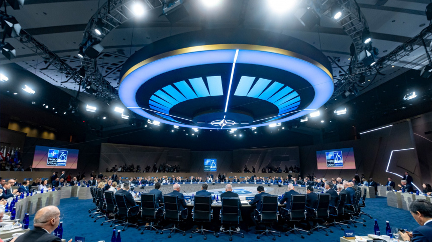 Зеленский заявил, что российские представители должны принять участие во второй конференции по урегулированию украинского конфликта. Фото: www.globallookpress.