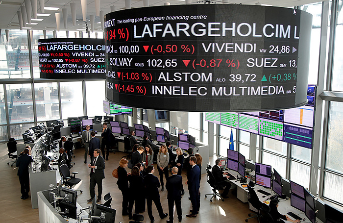    Charles Platiau/Reuters