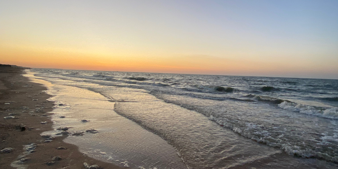 Где остановиться по дороге в Крым? Кемпинг на Азовском море, где много медуз