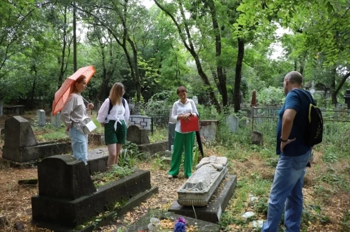 Загробный мир Антона. В Таганроге не знают, где похоронены родные Чехова |  АиФ Ростов | Дзен